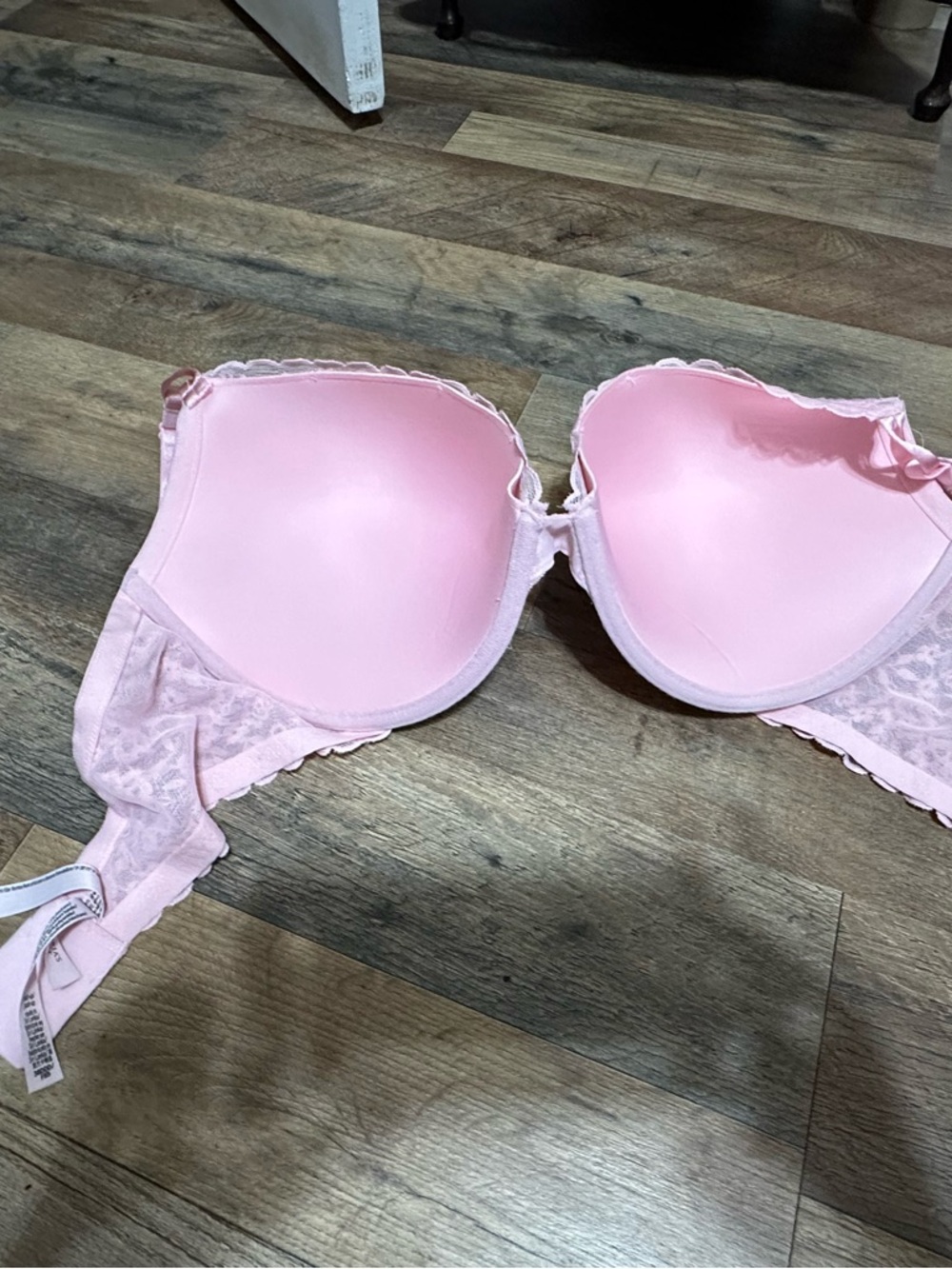 Victoria's Secret Pink Lace Push-Up Bra - Picture 3 of 5